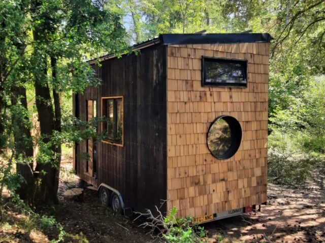 Preswyliad Artisit Cymreig yn Siapan: Rae Woods